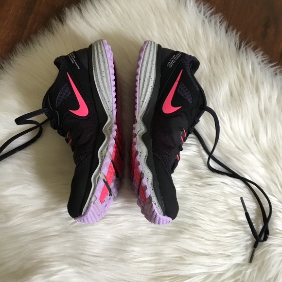 Nike Trail Black & Pink Juniper All Terrain Athletic Shoes Size 7 - Picture 2 of 8